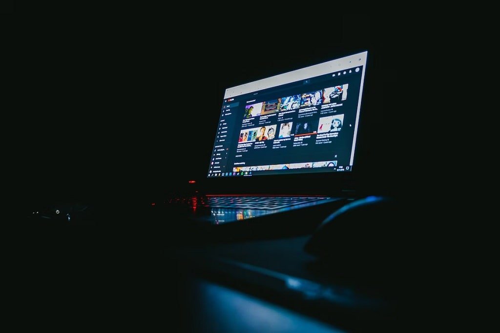 Videos Small Businesses Need to Upload on Their YouTube Channel