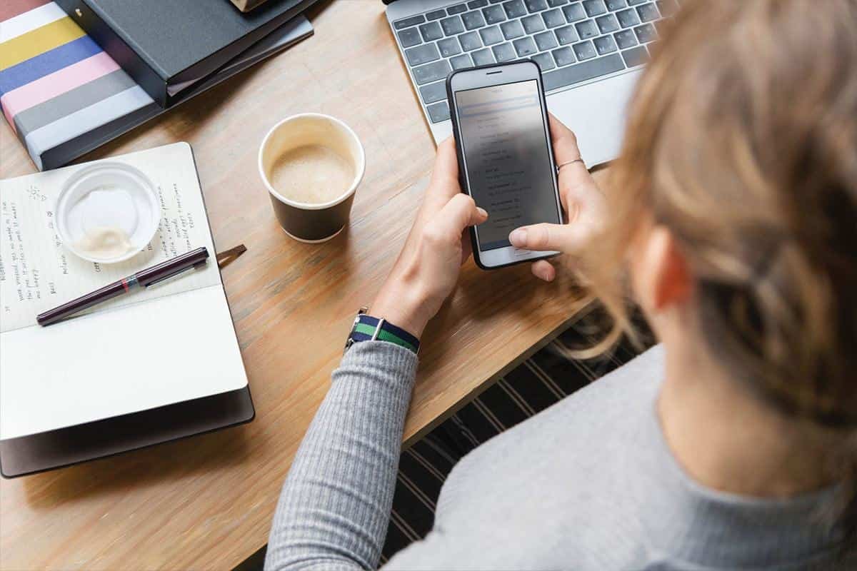 Best Tech Gadgets for Business Travelers